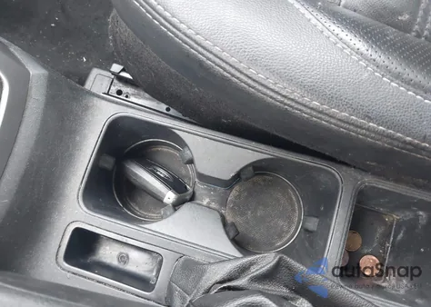 2018 Ford Ecosport Titanium z USA, uszkodzony, nr VIN MAJ6P1WL4JC183003